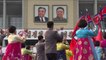 Des nord-coréens dansent en l'honneur du défunt Kim Jong Il