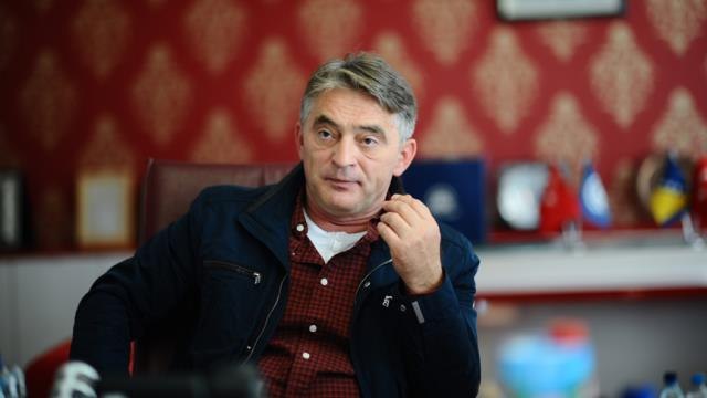 Bosna Hersek Devlet Başkanlığı Konseyi Başkanı Komsic'ten Sırp muhabire soykırım tepkisi