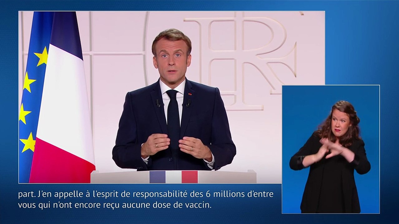 Pass sanitaire : Emmanuel Macron annonce un durcissement pour "les plus de 65 ans et les plus fragiles", l'Elysée nuance