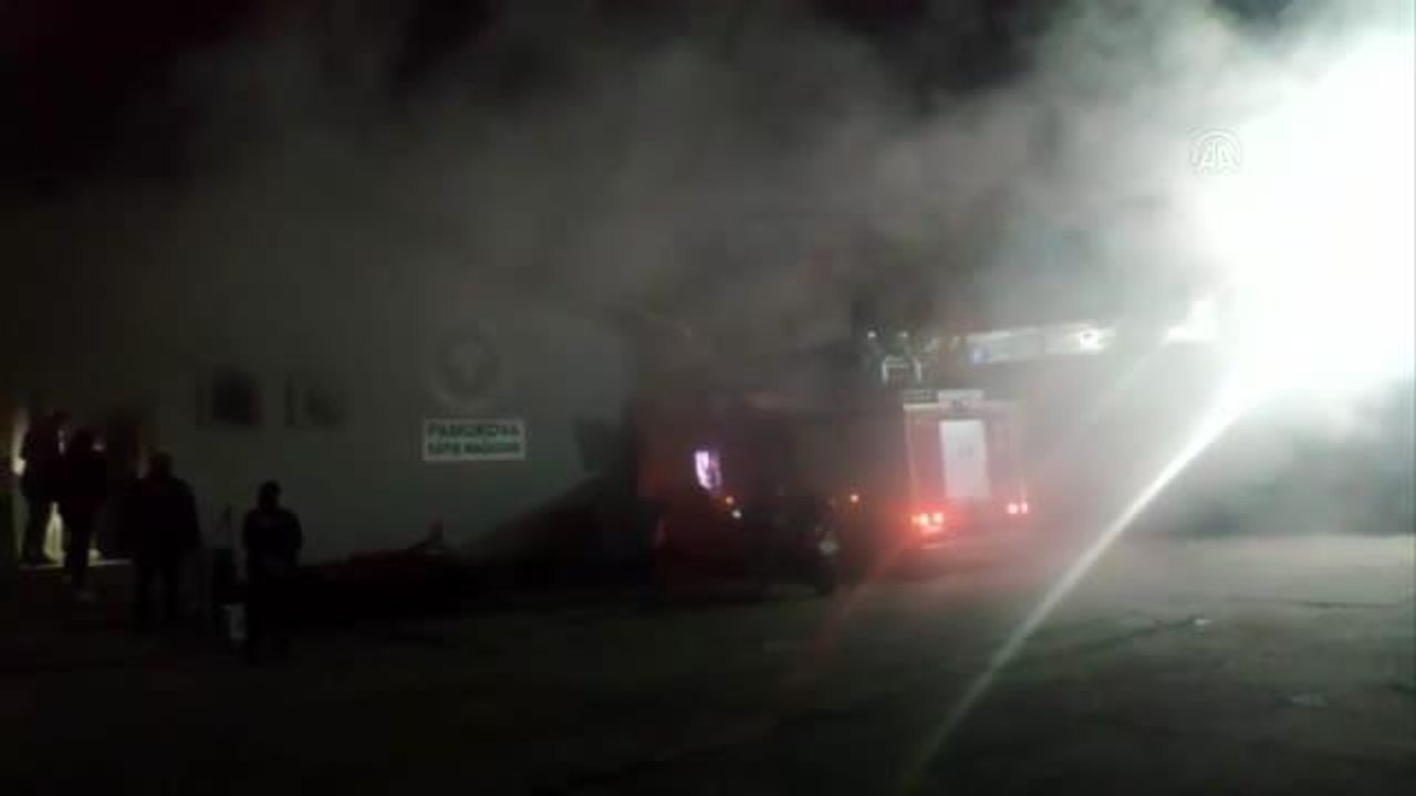 Pancar kooperatifi satış ofisinde çıkan yangın söndürüldü