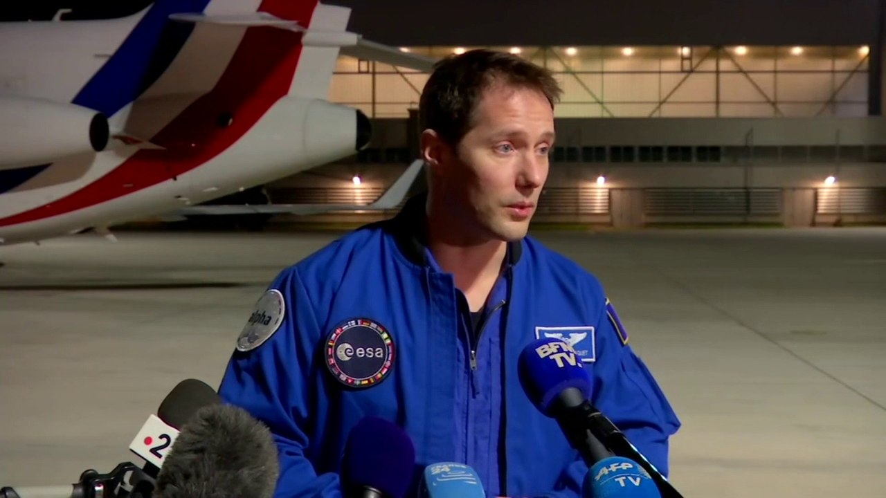 Thomas Pesquet sur ses coéquipiers : "C'est vraiment devenu une famille, on a vraiment tout vécu ensemble pendant 6 mois"