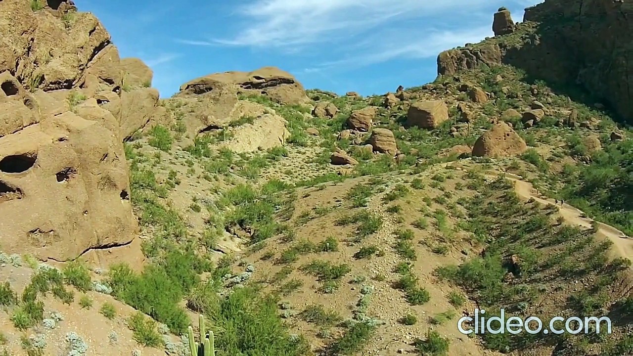 musique cinématique moderne écho canyon , me citer pour utilisation .  CC  Créative Commons