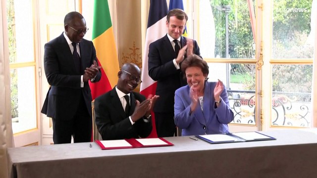 Schätze aus Dahomey: Frankreich gibt geraubte Kunst an Benin zurück