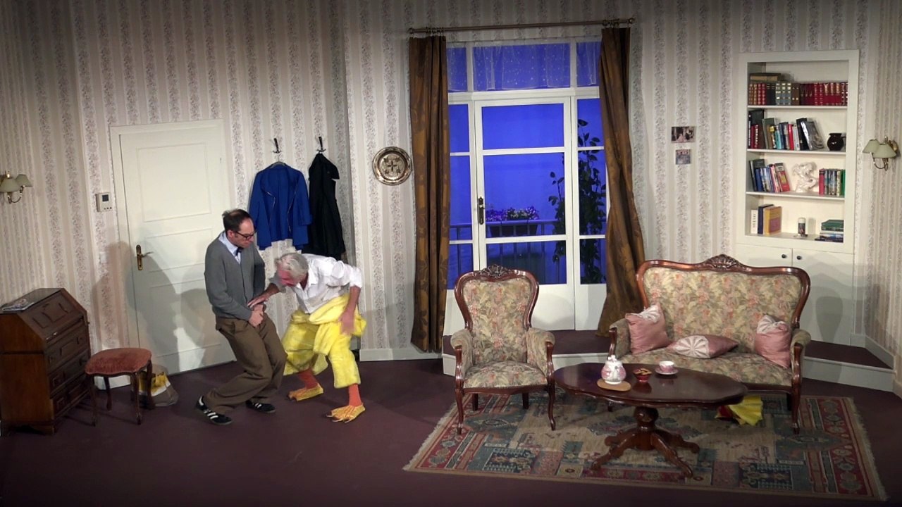 DER PANTOFFEL PANTHER Komödie am Kai