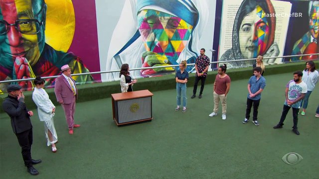 O participante, que venceu a Prova de Eliminação do último episódio, vai comandar a equipe nesse desafio. Ele dividiu o TOP 8 em três praças: entrada, prato principal e sobremesa