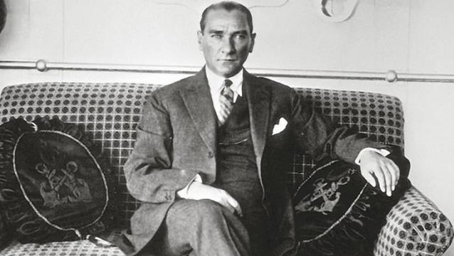 Ulu Önder Mustafa Kemal Atatürk'ü aramızdan ayrılışının 83. yıl dönümünde sevgi, saygı ve minnetle anıyoruz