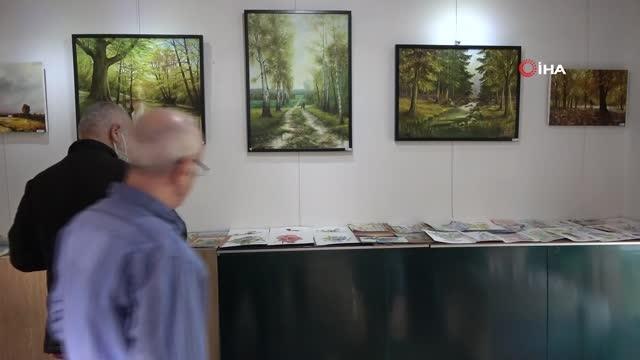 Bursalı ressam 45 yıldır geçimini resim yaparak sağlıyor