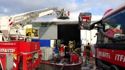 Tuzla'da korkutan fabrika yangını