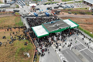 Belarus behauptet Migranten haben "sich selbst organisiert"