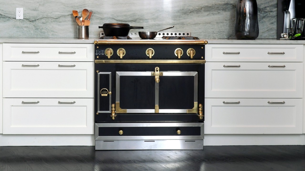 Piano de cuisson : 10 modèles pour une cuisine de chef  Piano de cuisson,  Décoration intérieure cuisine, Intérieur de cuisine