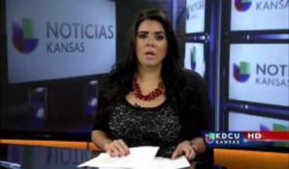 Topeka: Vuelca camión ocasionando retrasos en el tránsito