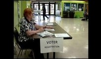 Autoridades electorales llaman a registrarse para votar