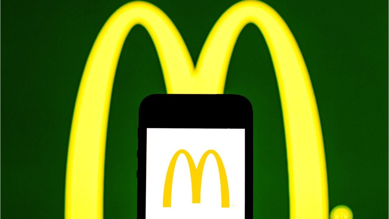 “L’arnaque du siècle”, le prix du verre d’eau chez McDonald’s fait débat