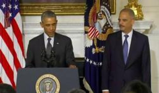 Renuncia a su cargo Eric Holder