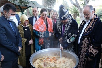 Dünya Türkmenler Birliğinden Büyük Önder Atatürk'ü anma programı