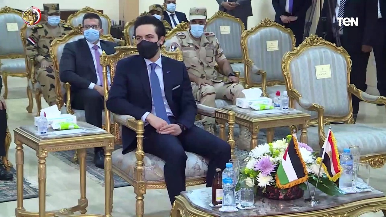 ولي العهد الأردني يشهد أحد الأنشطة التدريبية لقوات الصاعقة بقاعدة المشير حسين طنطاوي العسكرية