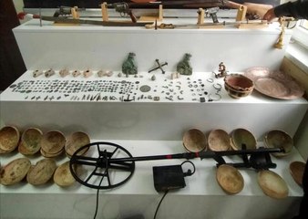 Son dakika: Kayseri'de operasyon yapılan evden kılıç ve ok ucu çıktı