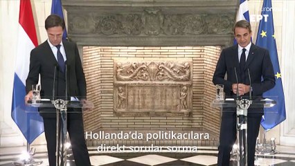 Hollandalı gazeteci, Yunanistan Başbakanı Miçotakis'i geri itmelerle ilgili yalan söylemekle suçladı