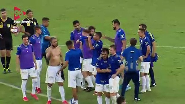 98 Esportes | É um absurdo o nível de excelência do Fábio, independente da idade , comenta CJ
