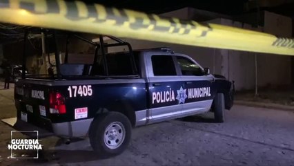 Dentro de una caja que usa para transportar pollos, abandonaron el cadáver de un hombre