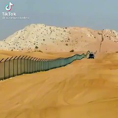 Black Lovers' Car 🚗