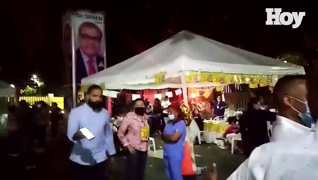 Celebración en CMD por virtual ganador Senén Caba