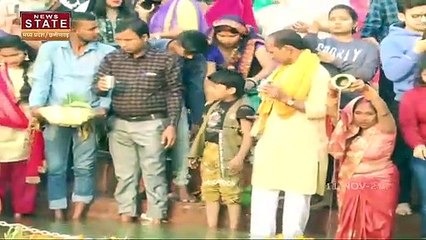 भोपाल के महादेव घाट में लगा श्रद्धा का मेला , उगते सूर्य को अर्ध्य देकर संपन्न हुआ महापर्व छठ