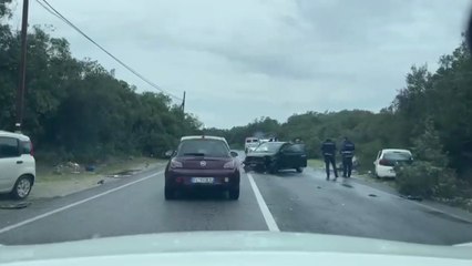 Frontale sulla via Litoranea. Due feriti. Atterra l'elisoccorso