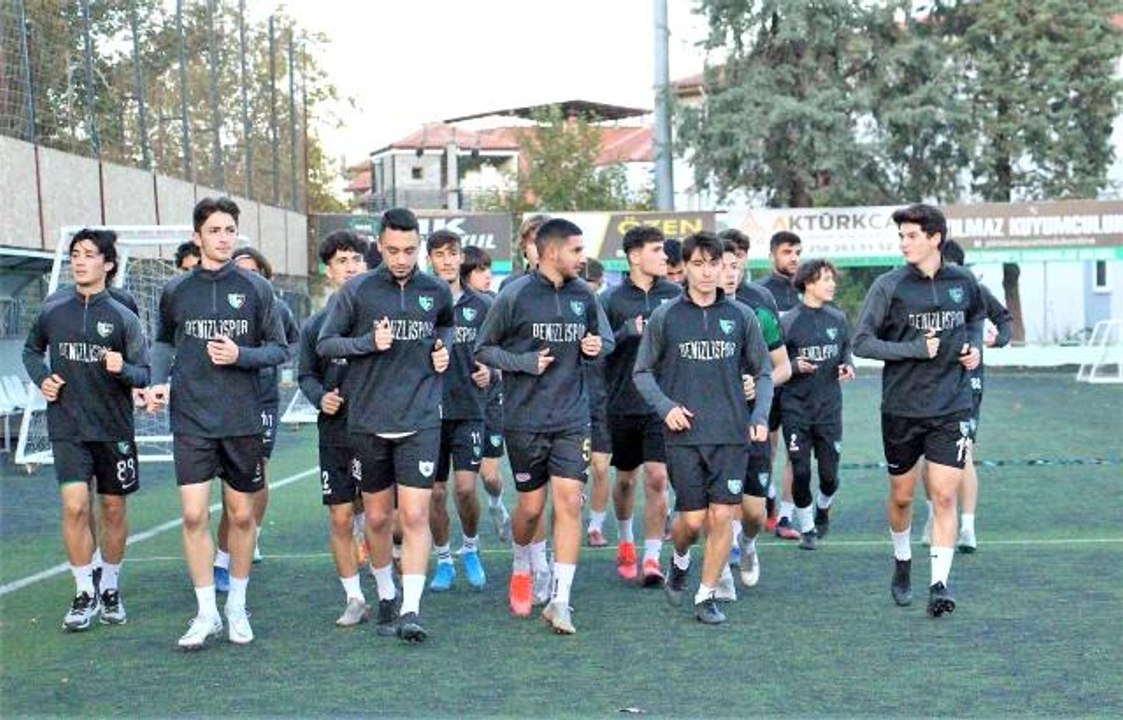 Genç horozlar seri peşinde