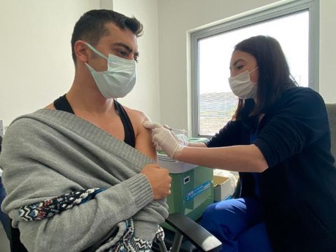 Ankara'da mRNA aşısında 18 yaş üstüne 'hatırlatma dozu' uygulaması başladı
