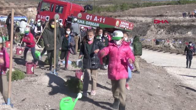 ADANA'DA YANGINLARDA KÜLE DÖNEN ORMANLIK ALANLARA FİDAN DİKİMİ YAPILDI