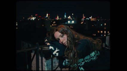 Holly Humberstone - Friendly Fire