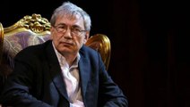 Kitabında Atatürk ve Türk Bayrağı'na hakaret ettiği gerekçesiyle soruşturma başlatılan Orhan Pamuk'tan ilk açıklama