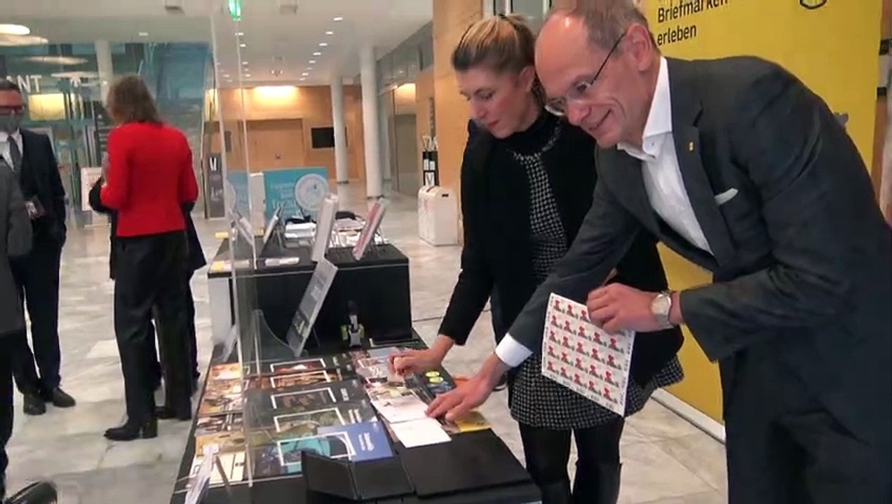 Sonderbriefmarke zum 100-jährigen Jubiläum der Messe Wien