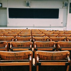 حقيقة تعطيل الدراسة بسبب ذروة الموجة الرابعة.. التعليم توضح