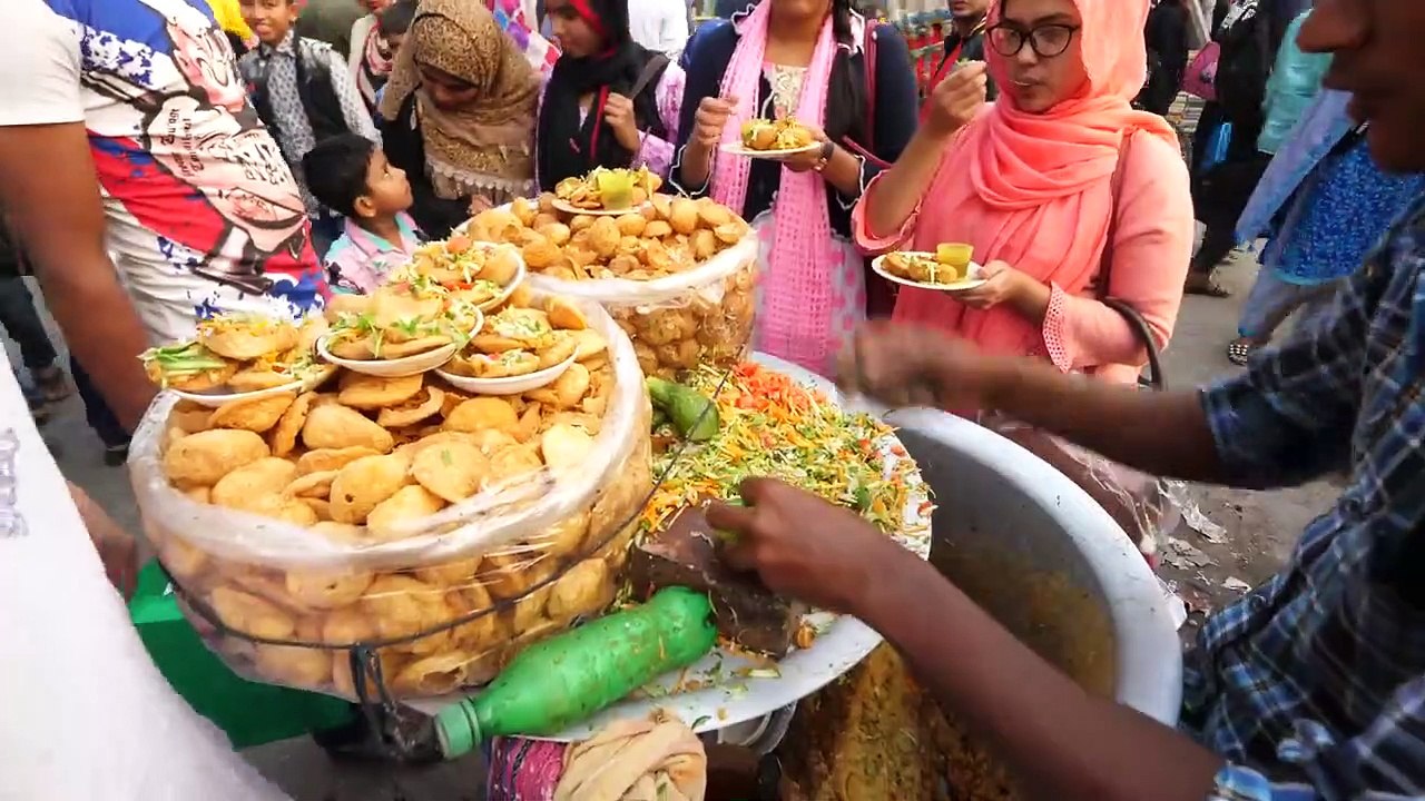 LEVEL 9999 Street Food in Dhaka, Bangladesh - The BRAIN FRY King + BEST Street Food in Bangladesh!!!