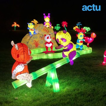 Visite en avant-première des 500 sculptures illuminées du parc bordelais à Bordeaux