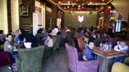 Irak’ta robot garsonların hizmet verdiği ilk restoran açıldı