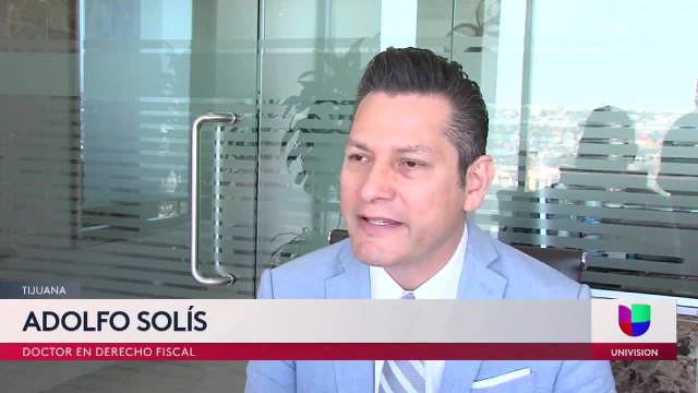 Noticias San Diego 6pm 101321 - Clip CHOCOLATES CAR