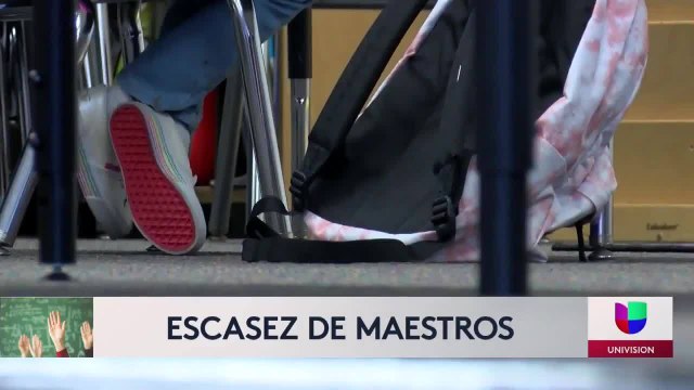 Noticias San Diego 6pm 100821 - Clip TEACHERS SHORTAGE