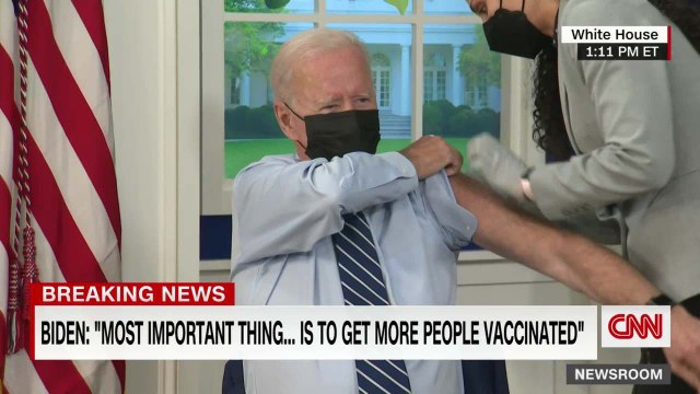 Presidente Joe Biden recibe refuerzo de vacuna Covid-19