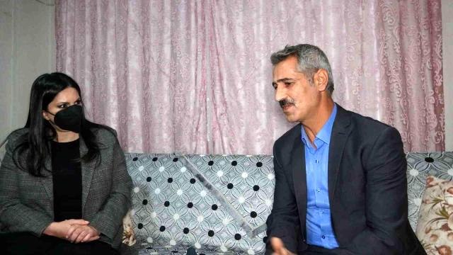 AK Parti'li Sarıeroğlu, İYİ Partili Türkkan'ın küfür ettiği şehit ailesini ziyaret etti