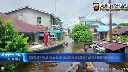 Kapolsek Silat Hilir Bagikan Sembako Kepada Masyarakat Terdampak Banjir