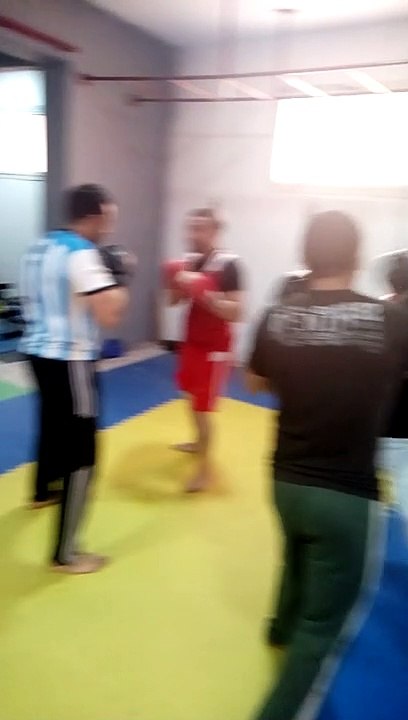 Ax kick