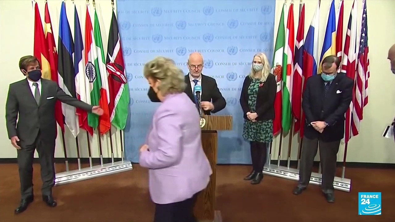 Belarus threatens to cut gas supply to EU if bloc imposes sanctions over border crisis