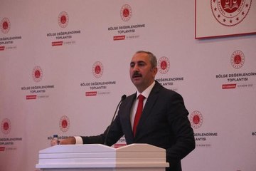BAKAN GÜL: HERKES MAHKEMELERDE MERAMINI İSTEDİĞİ ŞEKİLDE ANLATABİLİYOR
