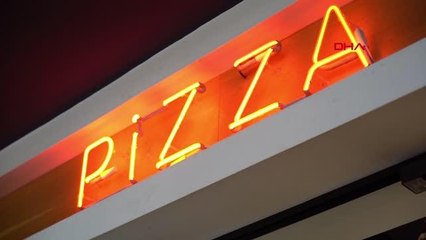 MİNİK ELLERDEN LEZZETLİ PİZZALAR