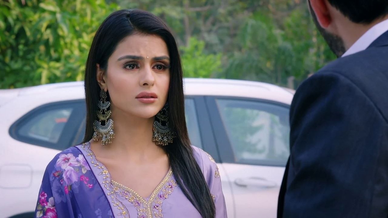 Udaariyaan Episode 209; Tejo asks help from Angad Maan | FilmiBeat