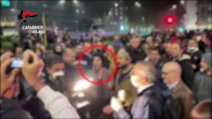 No Green Pass, perquisizioni a Milano per le minacce a giornalisti: 4 indagati