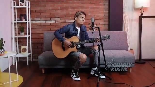 Charly Van Houten - Rasa Yang Tertinggal ( ST12 ) - (acoustic)